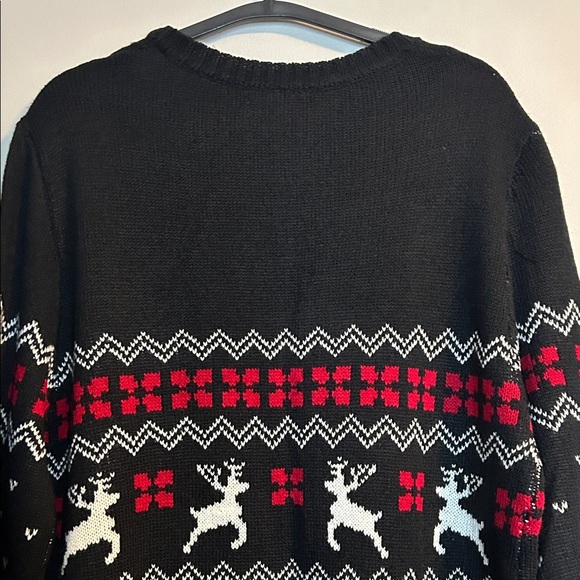 Tag Black and Red Festive Crewneck Sweater - Picture 7 of 8